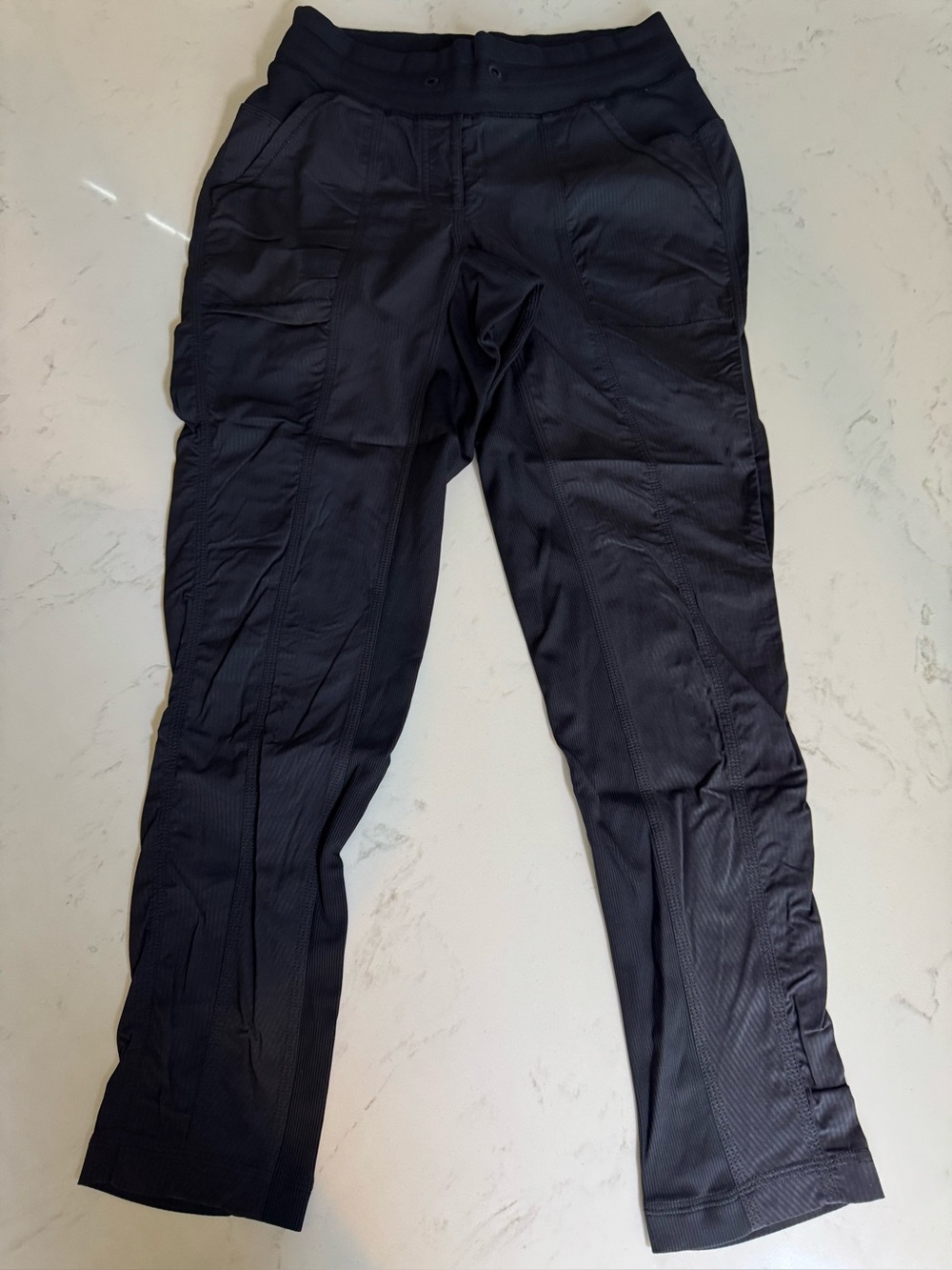 Lululemon Dance Studio Capri Pants Women’s Size 4 Black 24” Inseam